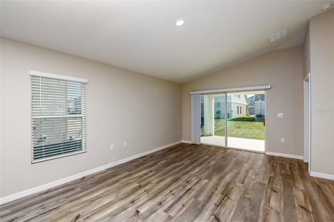House in Winter Haven, Florida 3 bedrooms, 150.04 sq.m. № 1873480 - photo 8