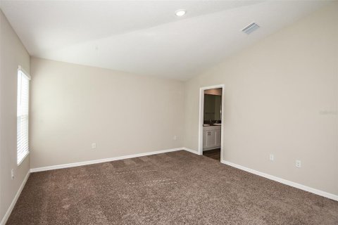 House in Winter Haven, Florida 3 bedrooms, 150.04 sq.m. № 1873480 - photo 10