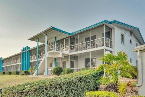 Condo in Lakeland, Florida, 2 bedrooms № 2240022