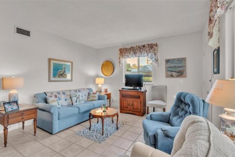Condominio en venta en Lakeland, Florida, 2 dormitorios, 75.81 m2 № 2240022 - foto 5