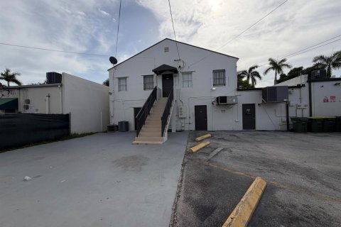 Apartamento en alquiler en Homestead, Florida, 2 dormitorios, 439.61 m2 № 2177231 - foto 13