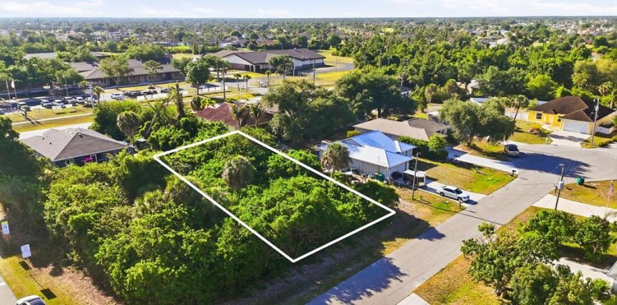 Land in Rotonda, Florida № 2166179