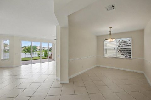 Villa ou maison à vendre à Port St. Lucie, Floride: 5 chambres, 322.84 m2 № 2146867 - photo 11