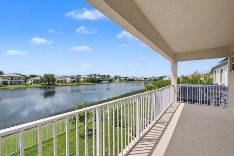Villa ou maison à vendre à Port St. Lucie, Floride: 5 chambres, 322.84 m2 № 2146867 - photo 21