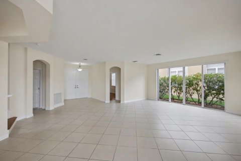 Villa ou maison à vendre à Port St. Lucie, Floride: 5 chambres, 322.84 m2 № 2146867 - photo 9