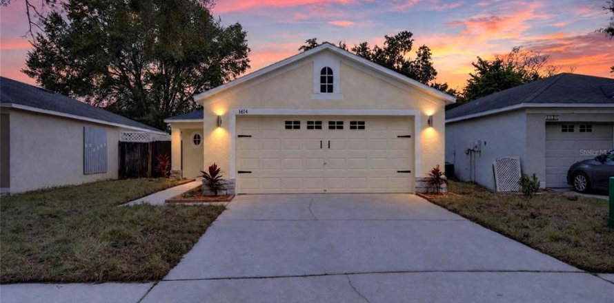 Villa ou maison à Seffner, Floride 3 chambres, 120.68 m2 № 2437400