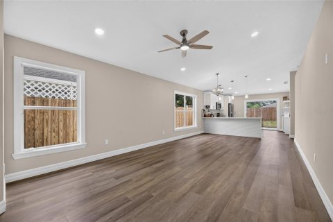 Villa ou maison à vendre à Seffner, Floride: 3 chambres, 120.68 m2 № 2437400 - photo 11