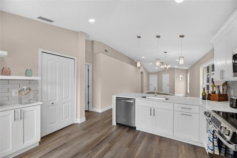 Villa ou maison à vendre à Seffner, Floride: 3 chambres, 120.68 m2 № 2437400 - photo 20