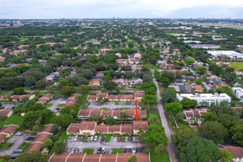 Touwnhouse à vendre à Fort Lauderdale, Floride: 3 chambres, 130.06 m2 № 2388398 - photo 29