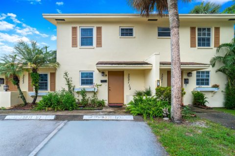 Touwnhouse à Fort Lauderdale, Floride 3 chambres, 130.06 m2 № 2388398