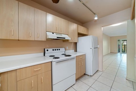 Touwnhouse à vendre à Fort Lauderdale, Floride: 3 chambres, 130.06 m2 № 2388398 - photo 9