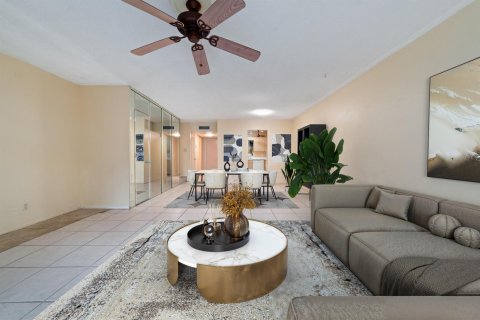 Touwnhouse à vendre à Fort Lauderdale, Floride: 3 chambres, 130.06 m2 № 2388398 - photo 6