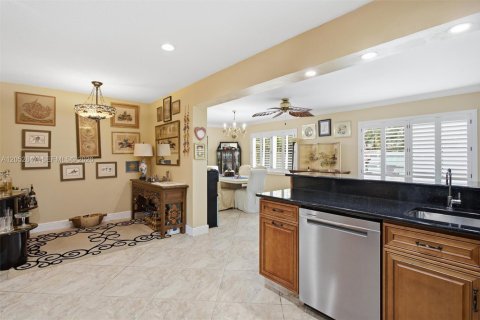 Villa ou maison à vendre à Oakland Park, Floride: 3 chambres, 144 m2 № 2189466 - photo 14