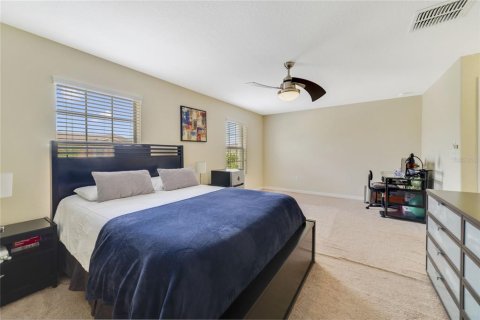 Townhouse in Orlando, Florida 4 bedrooms, 229 sq.m. № 2236974 - photo 12