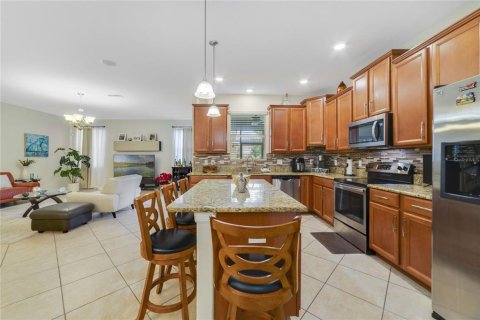 Townhouse in Orlando, Florida 4 bedrooms, 229 sq.m. № 2236974 - photo 8