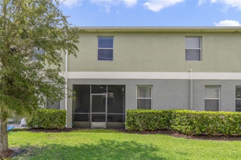 Townhouse in Orlando, Florida 4 bedrooms, 229 sq.m. № 2236974 - photo 20
