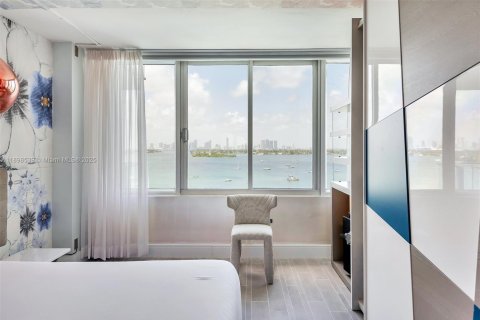 Condo in Miami Beach, Florida, 1 bedroom  № 1953548 - photo 19