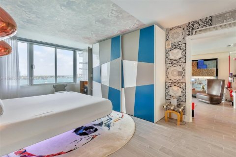 Condo in Miami Beach, Florida, 1 bedroom  № 1953548 - photo 23