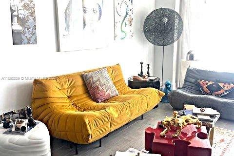 Condo in Miami Beach, Florida, 1 bedroom  № 1953548 - photo 17