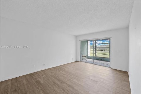 Studio in the Condo in Tamarac, Florida  № 2026766 - photo 5