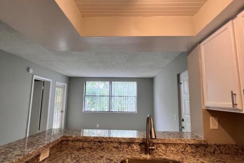 Copropriété à louer à West Palm Beach, Floride: 1 chambre, 48.96 m2 № 2387782 - photo 5
