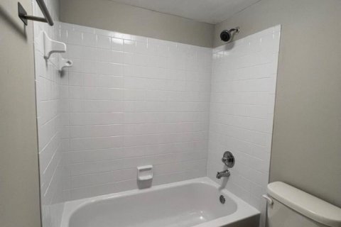 Copropriété à louer à West Palm Beach, Floride: 1 chambre, 48.96 m2 № 2387782 - photo 9