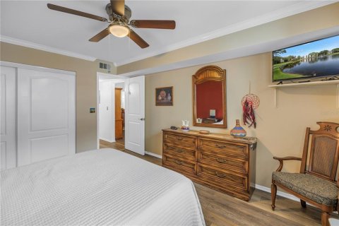 Condo in Saint Petersburg, Florida, 2 bedrooms  № 1567077 - photo 11