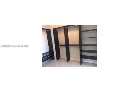 Condo in Aventura, Florida, 2 bedrooms  № 1742370 - photo 11