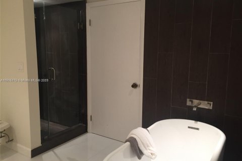 Condo in Aventura, Florida, 2 bedrooms  № 1742370 - photo 5