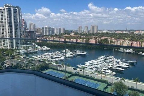 Condo in Aventura, Florida, 2 bedrooms  № 1742370 - photo 24