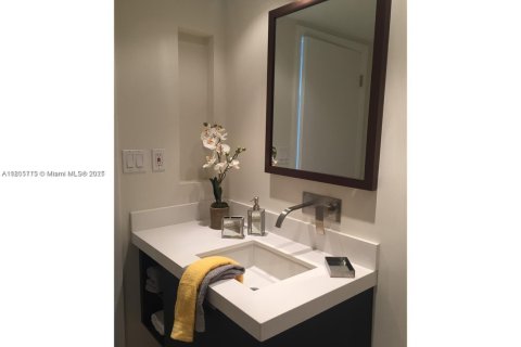 Condo in Aventura, Florida, 2 bedrooms  № 1742370 - photo 8