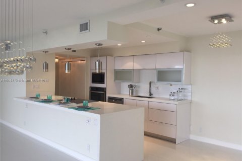 Condo in Aventura, Florida, 2 bedrooms  № 1742370 - photo 18