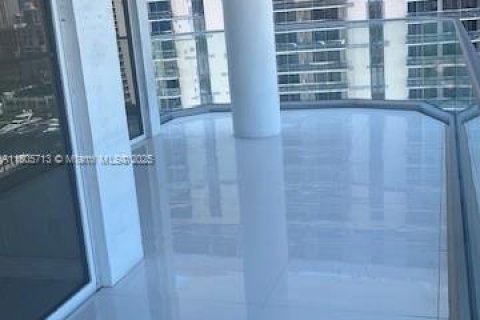 Condo in Aventura, Florida, 2 bedrooms  № 1742370 - photo 27