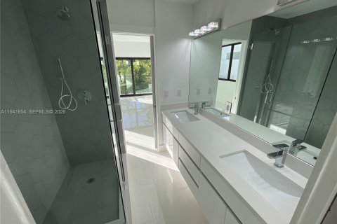 Снять в аренду кондоминиум в Майами, Флорида 3 спальни, 195.09м2, № 2000275 - фото 11