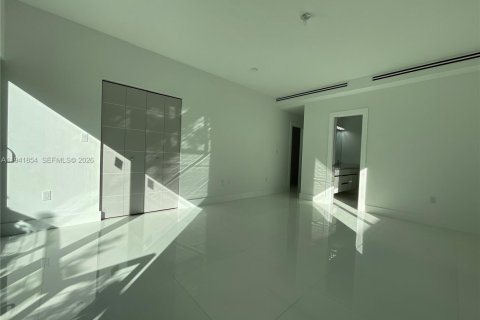 Снять в аренду кондоминиум в Майами, Флорида 3 спальни, 195.09м2, № 2000275 - фото 13