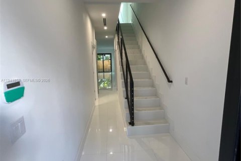 Снять в аренду кондоминиум в Майами, Флорида 3 спальни, 195.09м2, № 2000275 - фото 17