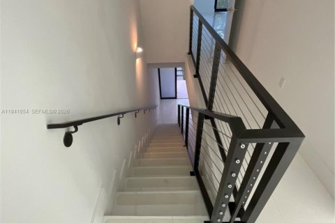 Снять в аренду кондоминиум в Майами, Флорида 3 спальни, 195.09м2, № 2000275 - фото 16