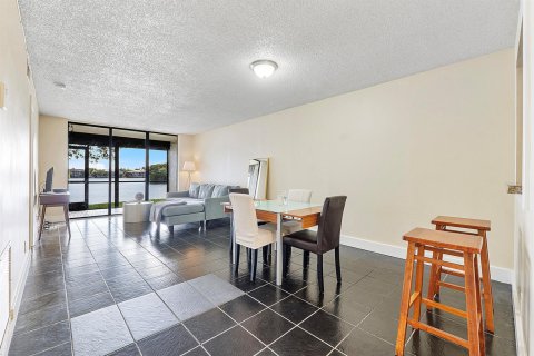 Copropriété à vendre à Oakland Park, Floride: 2 chambres, 99.87 m2 № 2078199 - photo 5