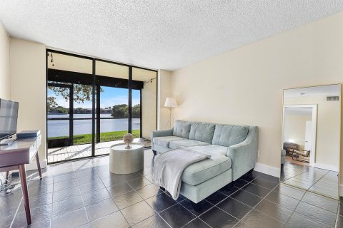 Copropriété à vendre à Oakland Park, Floride: 2 chambres, 99.87 m2 № 2078199 - photo 4