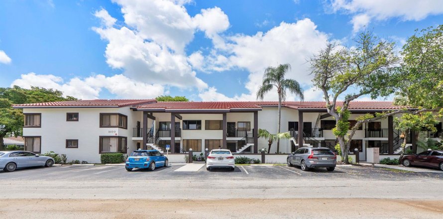 Condo à Oakland Park, Floride, 2 chambres  № 2078199