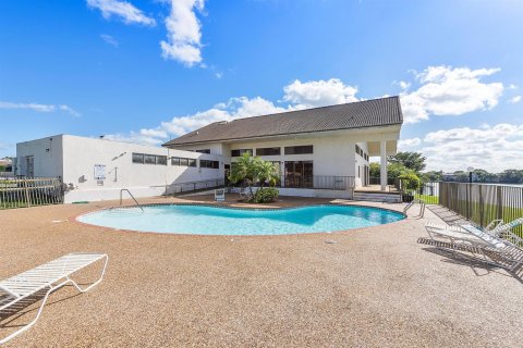 Copropriété à vendre à Oakland Park, Floride: 2 chambres, 99.87 m2 № 2078199 - photo 27