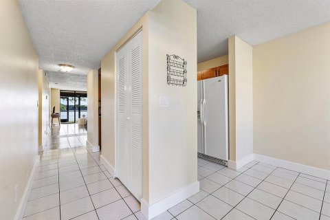 Copropriété à vendre à Oakland Park, Floride: 2 chambres, 99.87 m2 № 2078199 - photo 8
