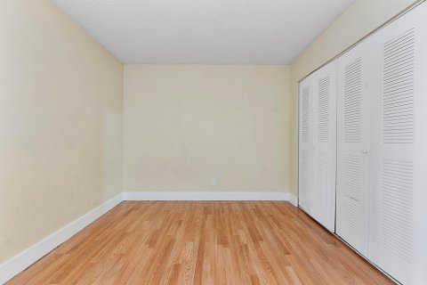 Copropriété à vendre à Oakland Park, Floride: 2 chambres, 99.87 m2 № 2078199 - photo 19