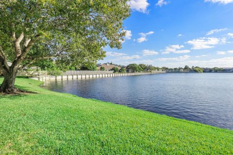 Copropriété à vendre à Oakland Park, Floride: 2 chambres, 99.87 m2 № 2078199 - photo 24