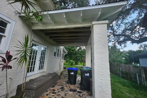 Casa en alquiler en Orlando, Florida, 4 dormitorios, 186.18 m2 № 1908375 - foto 16