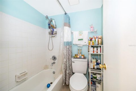 Condo in Orlando, Florida, 3 bedrooms  № 1679866 - photo 26