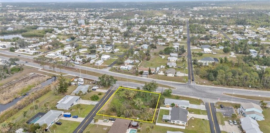 Land in Englewood, Florida № 1539915