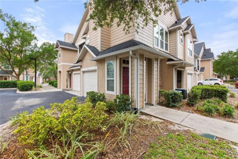 Condo in Ocoee, Florida, 2 bedrooms  № 1198023 - photo 1