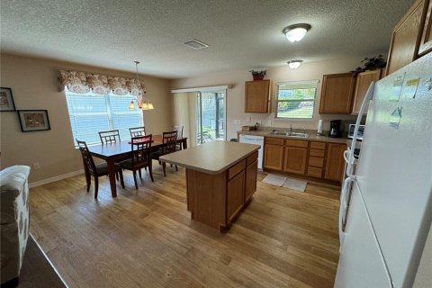 Villa ou maison à louer à The Villages, Floride: 3 chambres, 143.26 m2 № 2117709 - photo 6