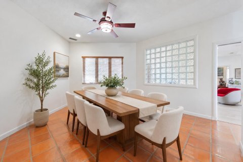 Casa en venta en Port St. Lucie, Florida, 3 dormitorios, 287.53 m2 № 2260096 - foto 17